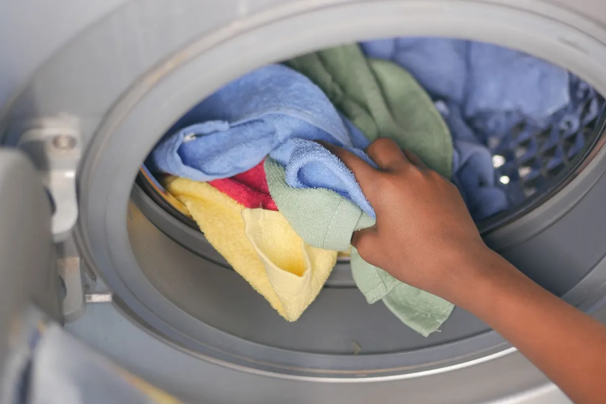 How to Clean and Deodorise a Front-Loading Washing Machine